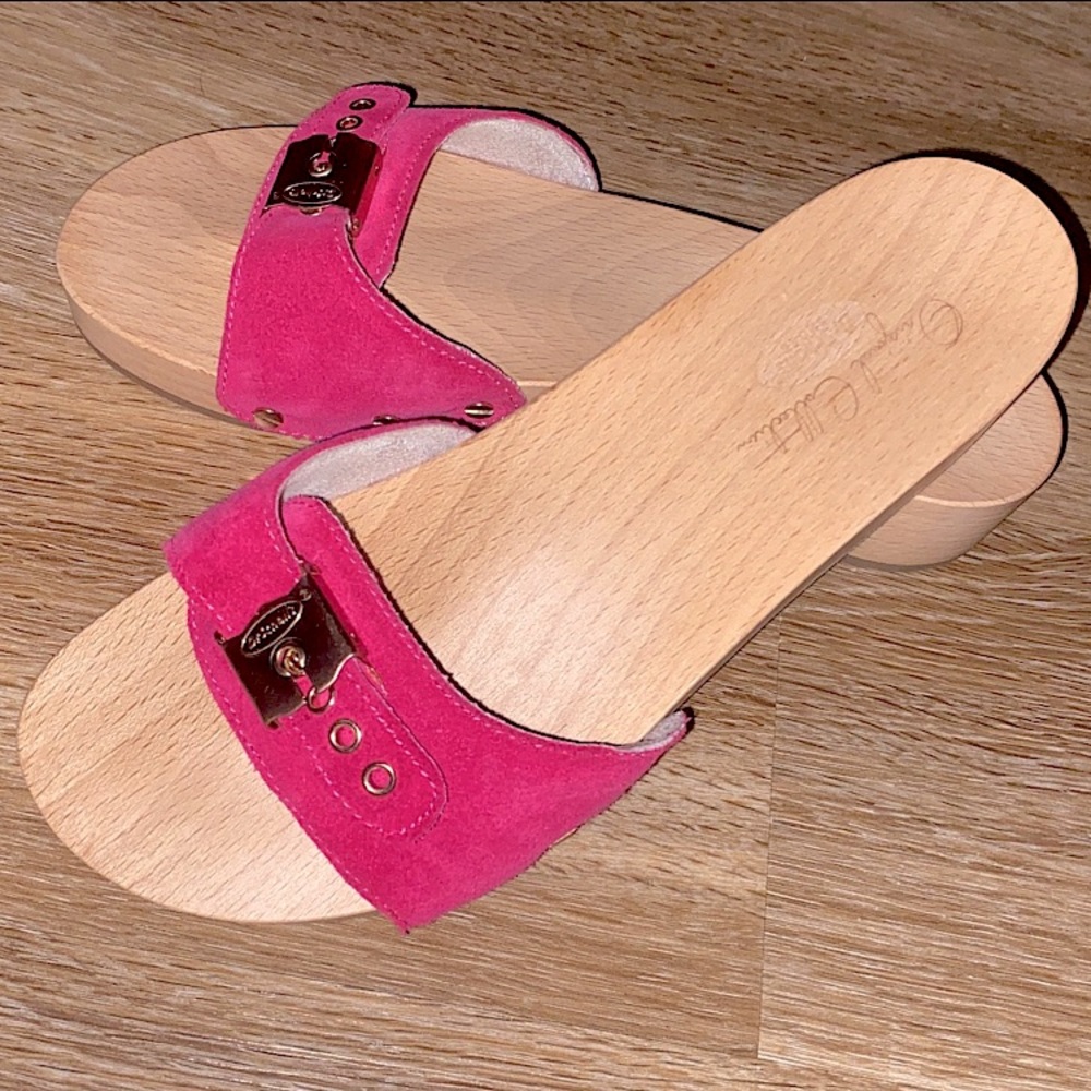 Dr. Scholl’s Original Collection Pink Suede Straps w/ Buckles & Wood Slides